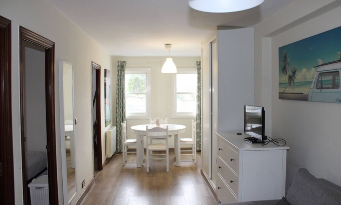 Elvina Apartment | Cozy apartment in La Coruña