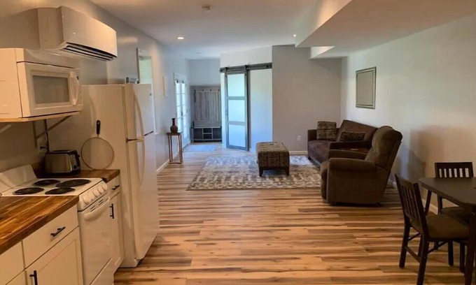 Ridgeway Apartment | Cozy Apartment located on our 5-acre property