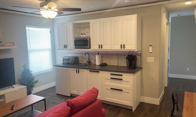 Southeast Omaha Apartment | Cozy Apartment Near Old Market