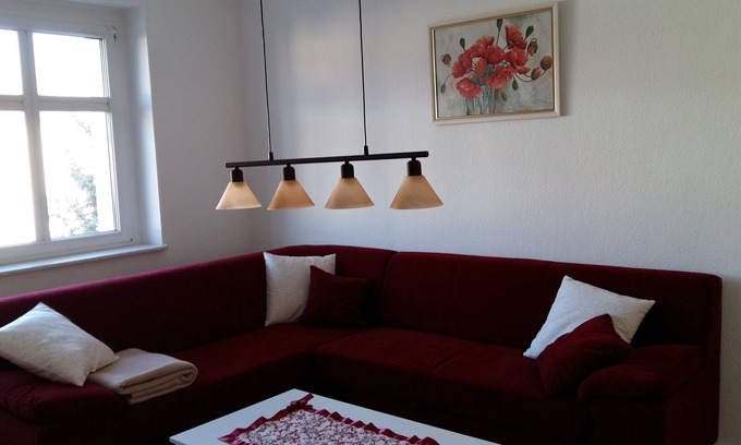 Kotzschenbroda Apartment | Cozy apartment with a view of the vineyards in a top location