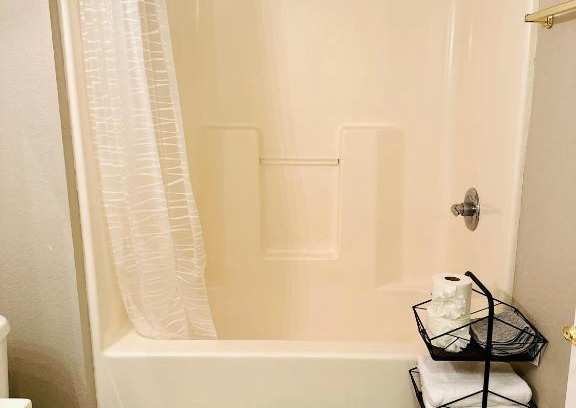 Gatlinburg - Pigeon Forge Apartment | Cozy Apt for a peaceful getaway