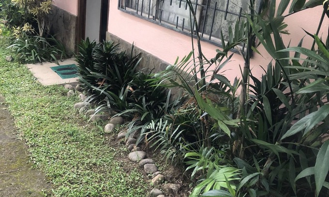 Roble Apartment | Cozy Apt. in the heart of Mata de Platano