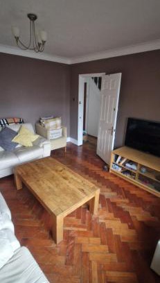 London Borough of Ealing House | Cozy at Slim's