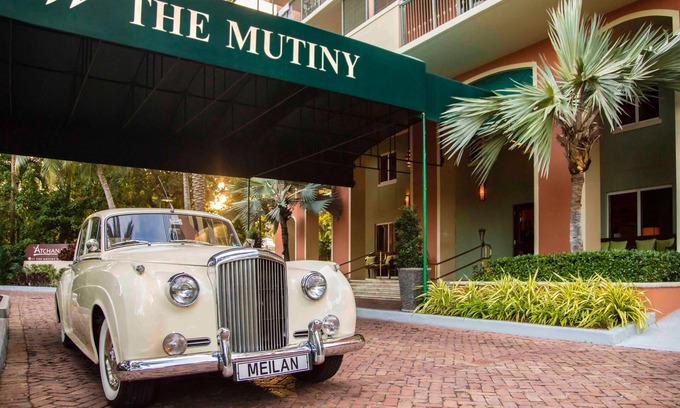 Coconut Grove Condo | Cozy Bayfront Condo: Full Kitchen & Pool Access