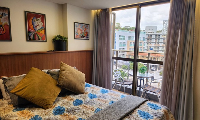 Cabo Branco Condo | Cozy beachfront Studio. AC-WiFi-Gym-Parking. Delightful Cabo Branco João Pessoa