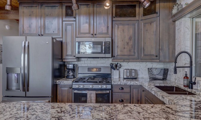 Brian Head House | Cozy Brian Head Cabin Near Ski Resorts, Bike Trails, and National Forests