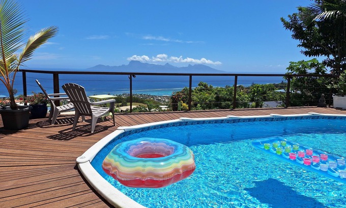 Punaauia House | Cozy bungalow with exceptional ocean and Moorea views