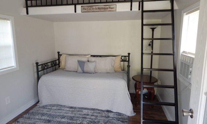 Caroleen Cabin | Cozy Cabin 2 at Bird's Nest Bunkies and Barn in Ellenboro with WiFi, AC & Heat