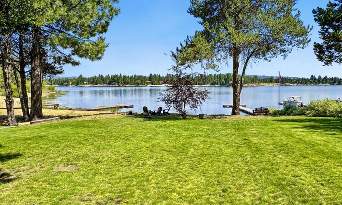 Donnelly Cabin | Cozy Cabin on Cascade Lake