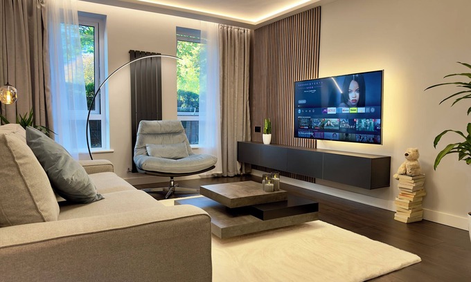 Lansbury Apartment | Cozy Canary Wharf Apartment 15-mins to Central London