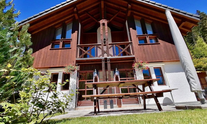 Champex-Lac Ski Chalet | Cozy Chalet "Le Tétras" (8-10 people/Sauna)