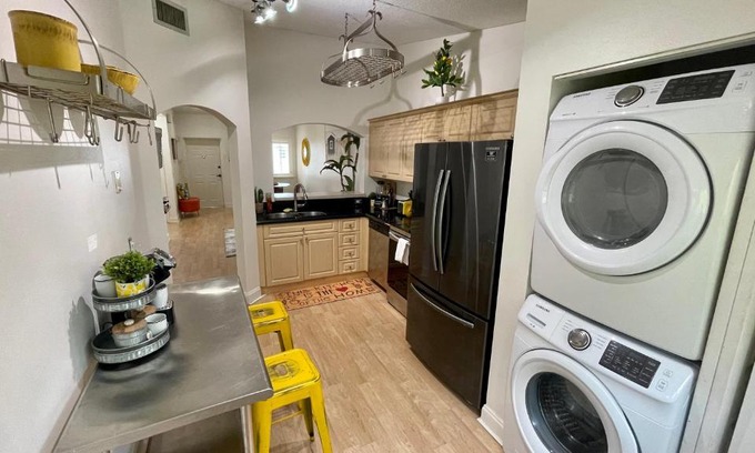 Palm Beach - West Palm Beach Apartment | Cozy Condo