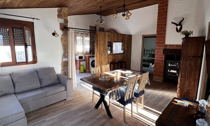 Campocamara Cottage | Cozy Cottage in Pozo Alcón: Independent, Fully Equipped, Near Sierra de Cazorla, Community Pool