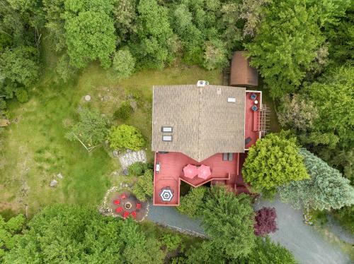 Long Pond Villa | Cozy cottage in the heart of pocono