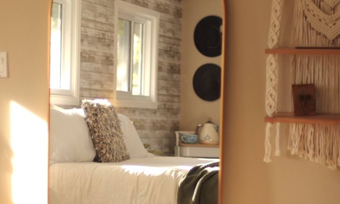 Dwight Cottage | Cozy cottage in the woods (family & pet-friendly!)