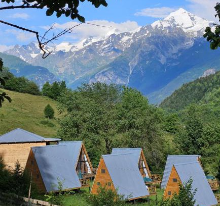 Bagvdanari Ski Chalet | Cozy Cottages