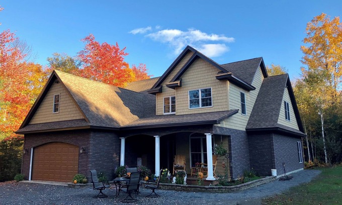 Madison House | Cozy Country Home - Sportsman & Outdoor Enthusiasts Welcome