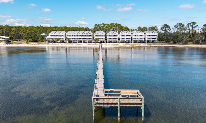 Carrabelle Condo | Cozy Cove: A Peaceful Retreat for Two