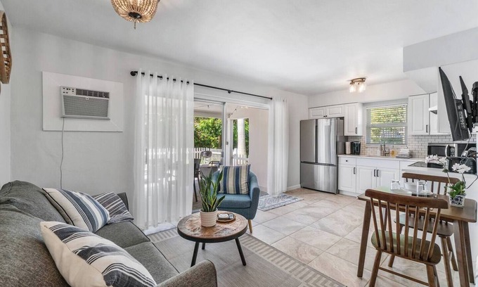 Boynton Beach House | Cozy Delray Beach House Waterfront Intracoastal