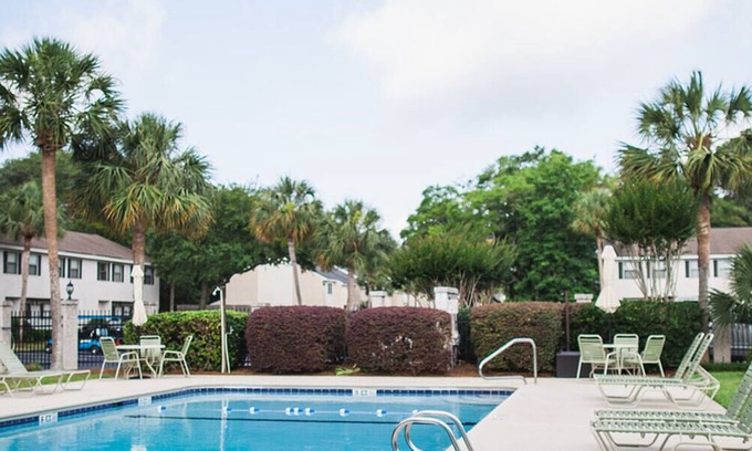 Saint Simons Island Villa | Cozy End Unit Villa on St.Simons Island