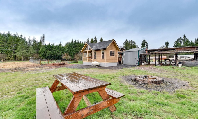 Toledo Cottage | Cozy Farm Cottage: 41 Mi to Mount St Helens!