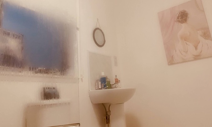 Portobello Apartment | Cozy Flat in Portobello... few Steps Away From the Sea. Close to Princes Street
