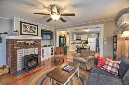 Fries House | Cozy Fries Escape with Mountain and River Views!