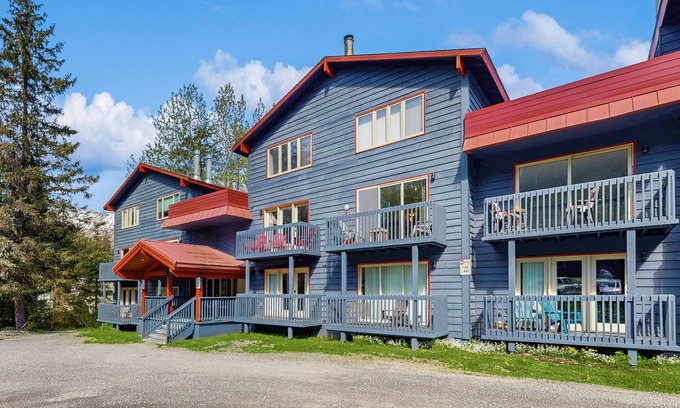 Alyeska Condo | Cozy Girdwood Condo – Your Gateway to Alaska’s Natural Beauty