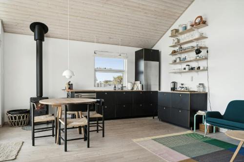 Snedsted House | Cozy Home By Limfjord With Bathing Jetty