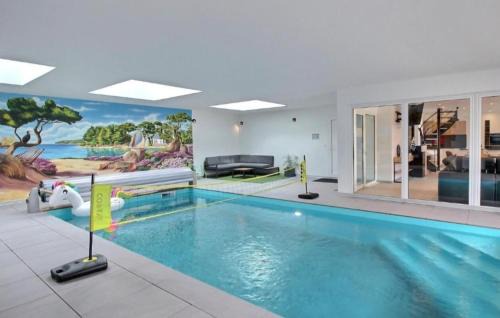 Bourbriac House | Cozy Home In Bourbriac