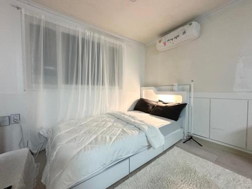 COEX Apartment | Cozy Home in Central Seoul