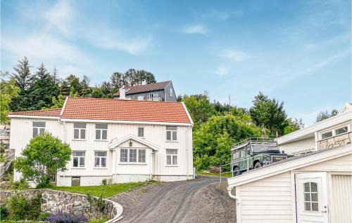 Kristiansund House | Cozy Home In Kristiansund With Wifi