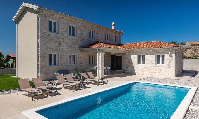Fiorini House | Cozy home in Novigrad