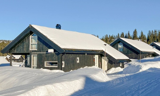 Sjusjoen House | Cozy home in Sjusjøen with sauna