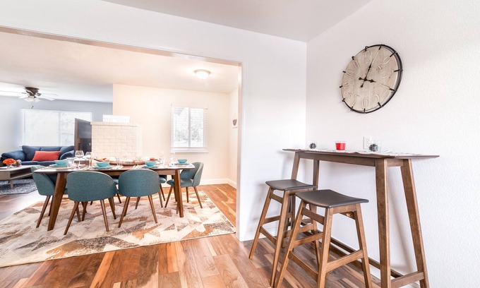 Parkway-South Sacramento House | Cozy home with pool πββοΈ