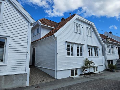 Mandal Villa | Cozy house centrally located in Mandal