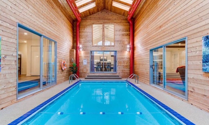 Pocono Pines House | Cozy House w/Heated Indoor Pool!