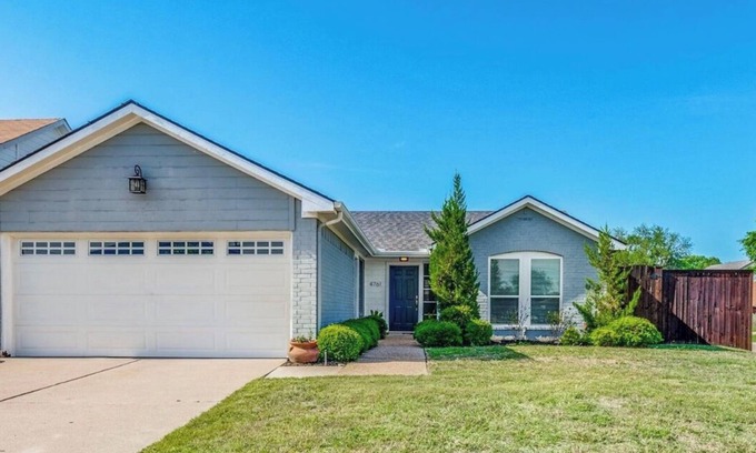 Fossil Creek House | Cozy house with a pool in a great and safe location!