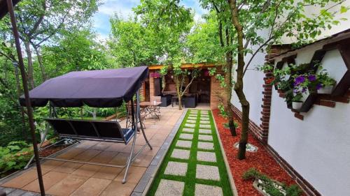 Cluj-Napoca Villa | Cozy house with nice garden in heart of city center
