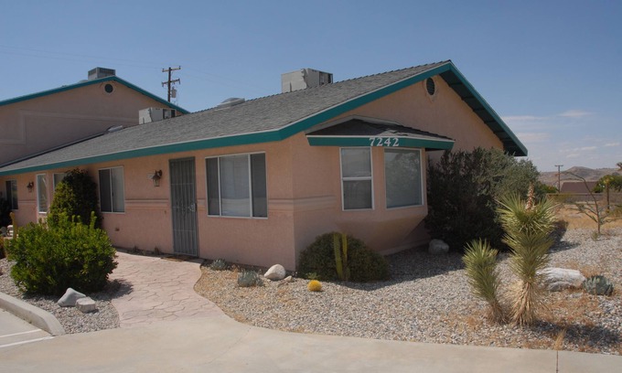 Joshua Tree Apartment | Cozy Joshua Tree Sage Experience.
