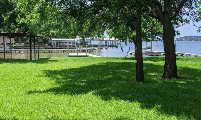 Highland Haven House | Cozy LBJ Lakehouse with Private Boat Slip/Dock