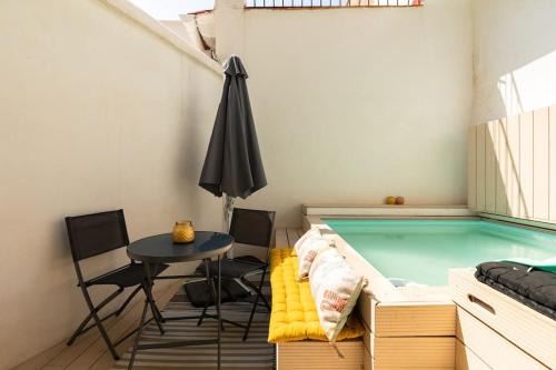 Eixample Apartment | cozy loft patio+pool +wifi