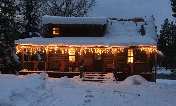 Bigfork Cabin | Cozy Log Cabin on Beautiful Swan River in the Swan/Mission Mountains