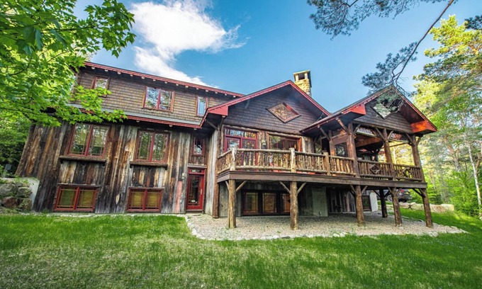Lake Placid House | Cozy & Luxurious Adirondack Home to create many Lake Placid memories!