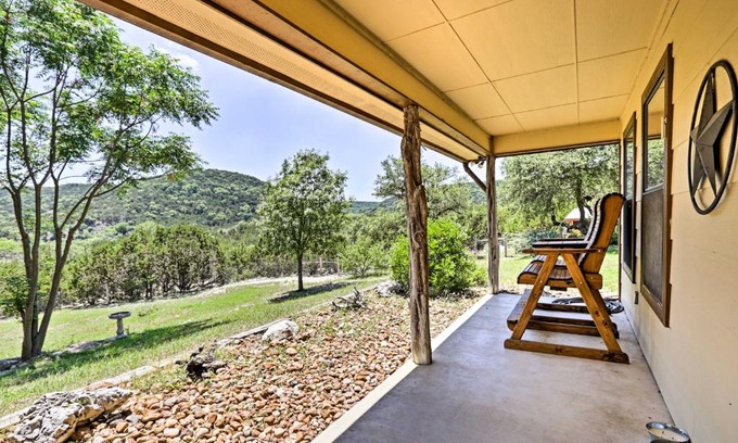 Medina House | Cozy Medina Cottages with Patio and Mountain Views!