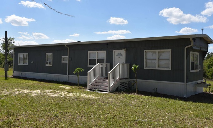 Polk City House | Cozy Mobile Home