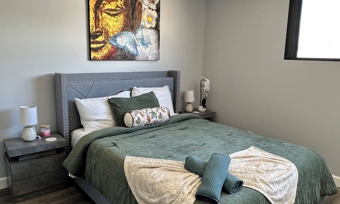 Burbank Apartment | Cozy modern apartment in Van Nuys with Free Parking&Wi-Fi