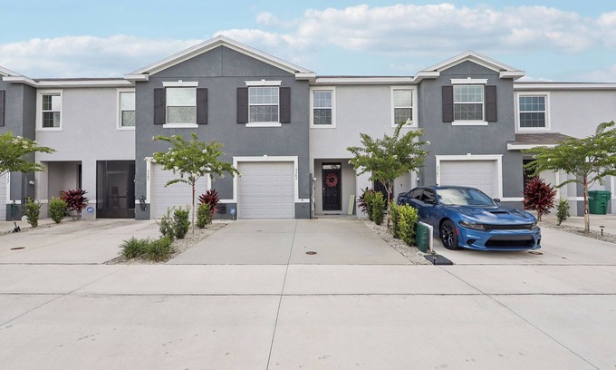 Wildwood House | Cozy Modern Townhome Convenient to Everything