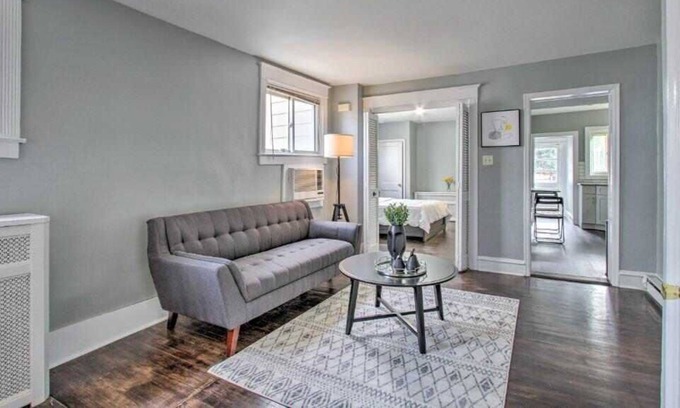 Upper Darby Apartment | Cozy Oakley! Renovated 1/1 Unit with Back Yard!