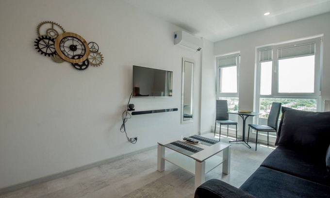 Militari Apartment | Cozy Penthousestudio Cityview W12